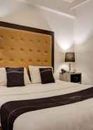 BEDROOM Townhouse Oak Grand Orienchi Jakarta