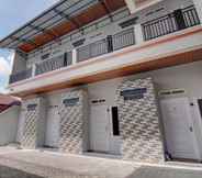 Exterior 2 OYO 92806 Penginapan Geby Syariah