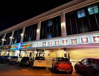 Bên ngoài 2 Star Romantic Hotel Batu Pahat