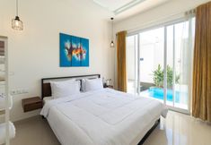 Bedroom 2 Villa Berlian