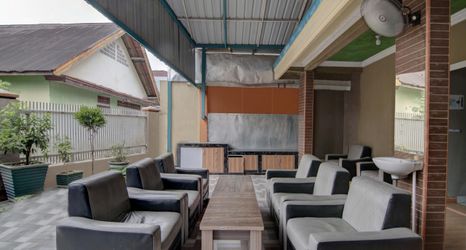 ロビー 2 OYO 92833 Penginapan Syariah