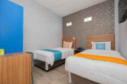 Sans WM Hotel Blitar, USD 24.32