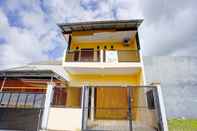 Bangunan OYO 92848 Tri D Homestay Syariah