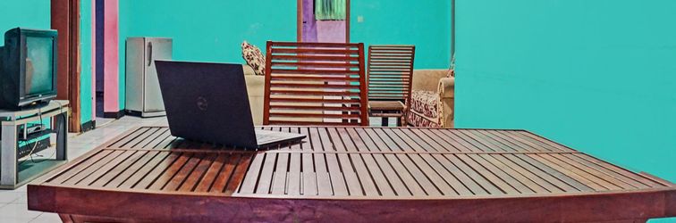 Lobby Capital O 92867 Villa Raggal