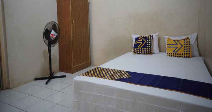 Bedroom SPOT ON 92860 Hunian 99