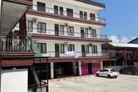 Bangunan OYO 92865 Guest House Pandita