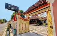 Exterior 3 Capital O 92894 Griya Lathifah Homestay Syariah 