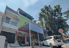 外観 3 OYO 92877 Hotel Rainbow 7296