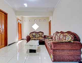 Lobby 2 OYO 92884 Agustha Homestay