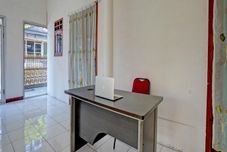 Lobby Collection O 92897 Hotel Intan Near Kantor Syahbandar Bawean