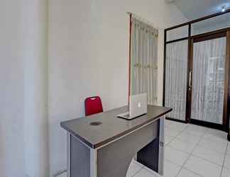 Sảnh chờ 2 Capital O 92897 Hotel Intan