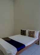 BEDROOM SPOT ON 92902 Sunyoto Homestay Syariah