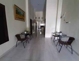 Lobby 2 OYO 92899 Penginapan Laota Syariah