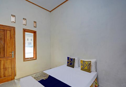 침실 SPOT ON 92906 Surya Indah Homestay Syariah
