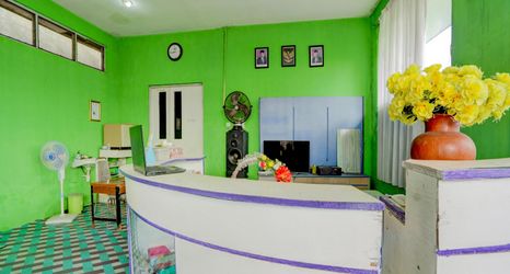 Lobby 2 Hotel O Homestay Kedamean