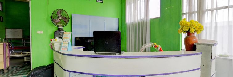 Lobby Hotel O Homestay Kedamean