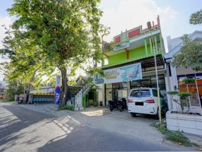 外観 4 Hotel O Sahabat Syariah Near Plasa Telkom Bawean