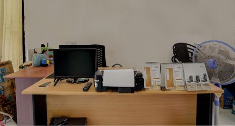 ロビー 2 Hotel O Sahabat Syariah Near Plasa Telkom Bawean