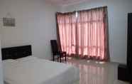 Bedroom 6 Country Garden Danga Bay 0103E by Natol