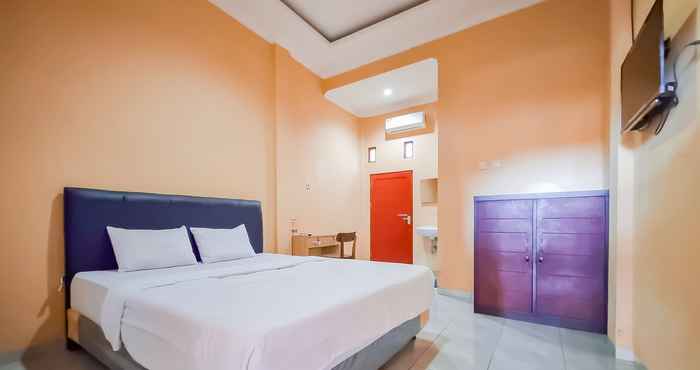 Bedroom RedDoorz near Kantor Gubernur Kalimantan Tengah