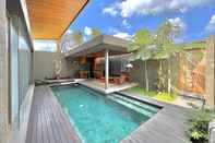 Swimming Pool Domisili Villas Canggu Bali by Fays Hospitality
