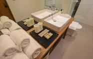 In-room Bathroom 5 Domisili Villas Canggu Bali by Fays Hospitality