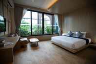Bedroom The Arch Phuket Hotel