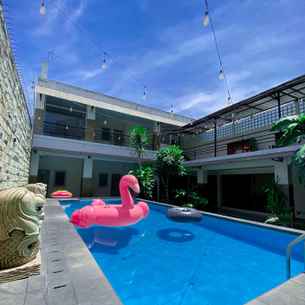Dinasty Style Hotel, Rp 289.380