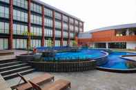 Swimming Pool Hotel Santika Premiere Linggarjati – Kuningan