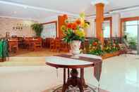 Lobby Capital O 142 Hotel Al Furqon Syariah 