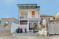 Bangunan Collection O 93004 Double D Guest House