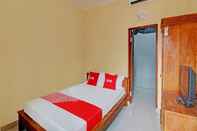 Kamar Tidur OYO 92952 Nirmala Guest House