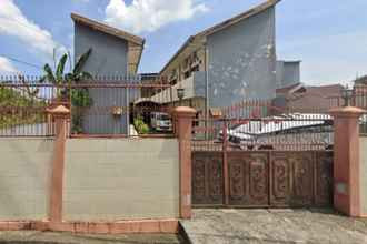 Bangunan 4 Capital O 93028 Homestay Joglo Ibu