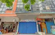 Luar Bangunan 2 SPOT ON 92985 Mitra Homestay