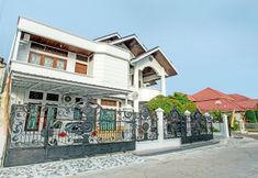 Exterior 3 OYO 92990 Nena Kostel Syariah