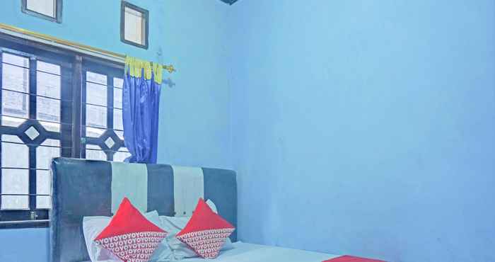 Kamar Tidur OYO 92997 Villa Hj Karnadi