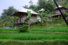 外観 Pakarangan Glamping Resort