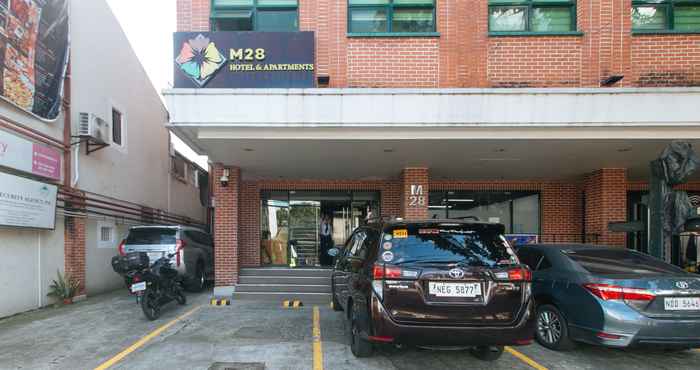 Exterior M28 Hotel and Apartments Quezon City