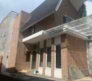 Exterior 3 OYO 93031 Edotel Smkn 5 Palopo