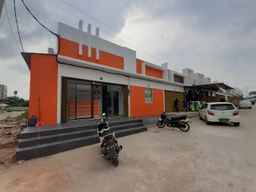 Super OYO Capital O 93076 Batam Backpacker Guesthouse 2, USD 17.88