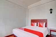 Kamar Tidur OYO 93072 Asri Homestay Syariah