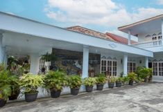 Bangunan 4 OYO Life 92803 Penginapan Purnama