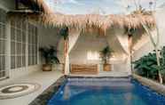 สระว่ายน้ำ 4 Demoska Villa Jogja With Private Pool