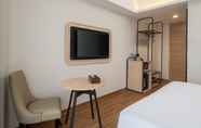 Kamar Tidur 7 Luminor Hotel Padjadjaran Bogor by WH