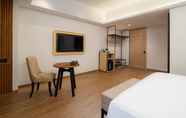 Kamar Tidur 5 Luminor Hotel Padjadjaran Bogor by WH