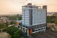 Luar Bangunan Luminor Hotel Padjadjaran Bogor by WH