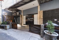 Bên ngoài 4 Ian Hotel Jaksa Mitra RedDoorz