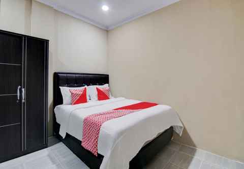 Bedroom OYO 93087 Wisma Apel Syariah
