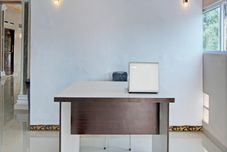 Lobby Hotel O Celine Home Syariah