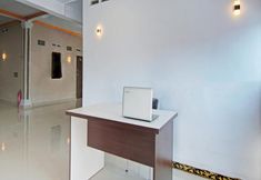 Lobby 5 Hotel O Celine Home Syariah